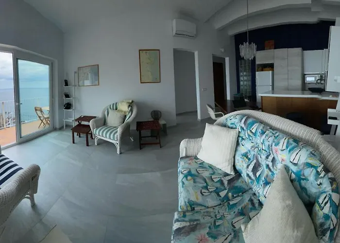 Apartment Cap Sa Sal Navy, Begur, Girona *
